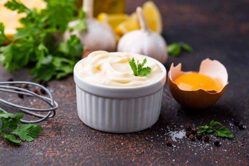 Mayonnaise keto : la recette cétogène à l’huile MCT